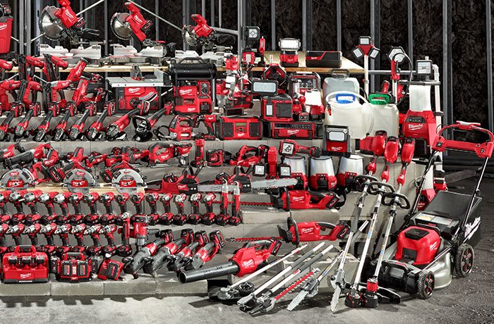 EIN AKKUSYSSTEM, ÜBER 315 LÖSUNGEN